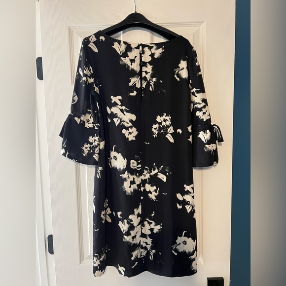 Floral dress - Picture 3 of 4